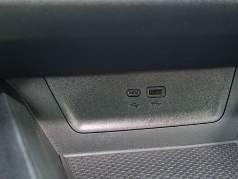 New 2026 Chevrolet Equinox RS w/ LPO, Floor Liner Package image 11