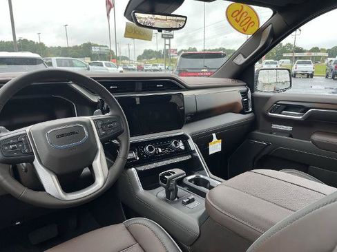 New 2026 GMC Sierra 1500 Denali w/ Technology Package AWD/4WD image 3
