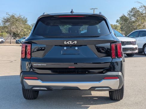 New 2026 Kia Sorento S w/ S Panoramic Sunroof Package FWD image 6