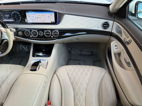Used 2017 Mercedes-Benz Maybach S 550 4MATIC image 27