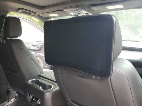 Used 2021 Chevrolet Tahoe Z71 w/ Z71 Off-Road Package image 33