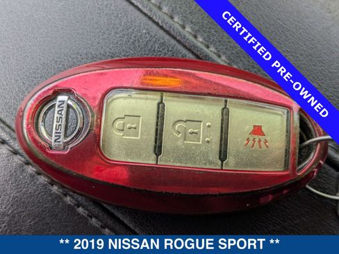 Used 2019 Nissan Rogue Sport SV FWD image 33