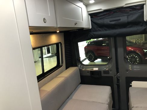 New 2024 RAM ProMaster 3500 w/ Quick Order Package 22H SLT+ FWD image 15
