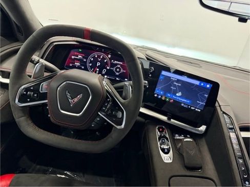 Used 2022 Chevrolet Corvette Stingray w/ Z51 Performance Package image 45