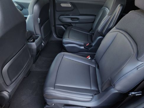 New 2027 Kia Telluride S image 19