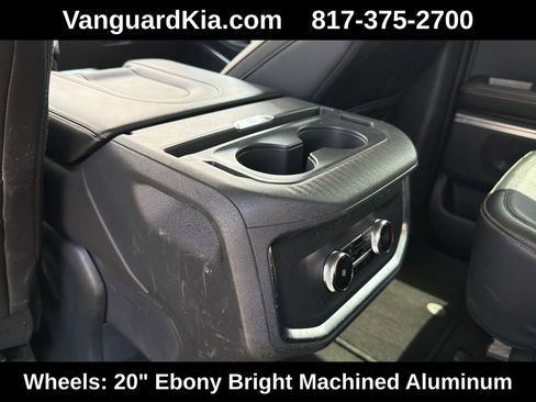 Used 2025 Ford Expedition Max Platinum AWD/4WD image 26