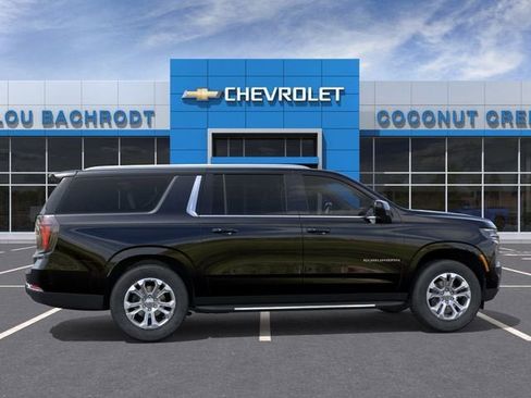 New 2026 Chevrolet Suburban LS image 5