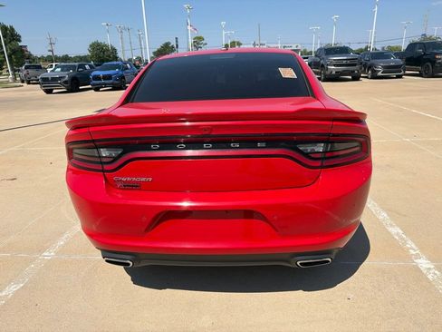 Used 2022 Dodge Charger SXT RWD image 5