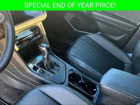 Used 2023 Volkswagen Tiguan SE R-Line image 17