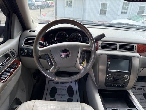 Used 2013 GMC Sierra 1500 SLT w/ LPO, Deluxe Chrome Package AWD/4WD image 16
