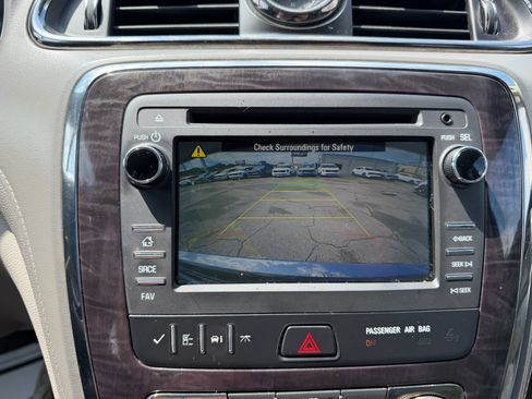 Used 2017 Buick Enclave Convenience FWD image 17