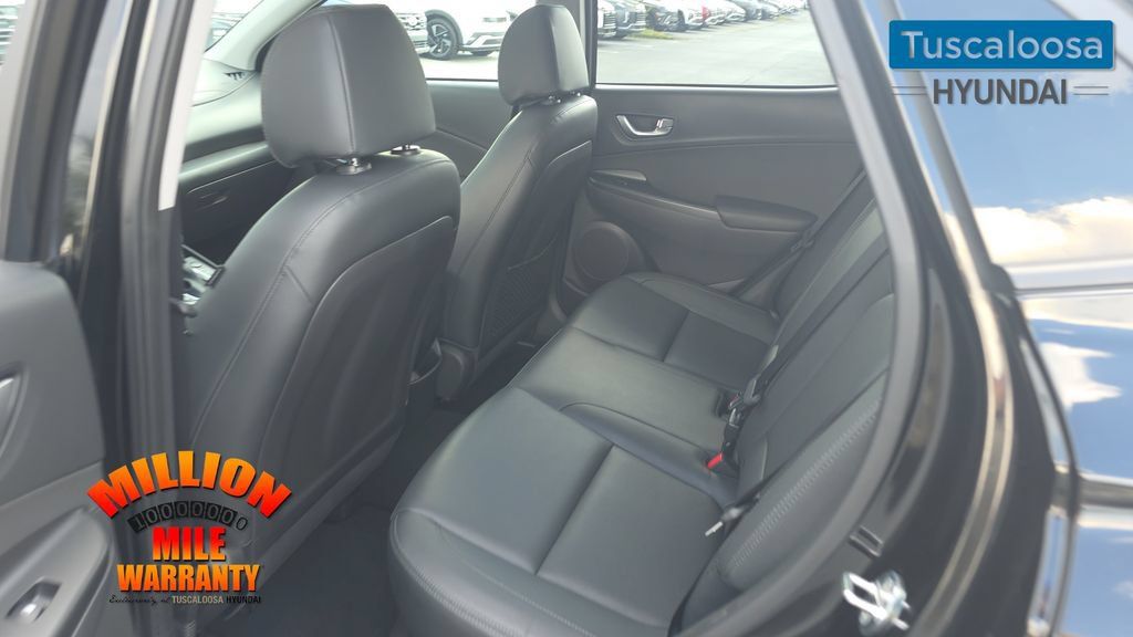 Used 2023 Hyundai Kona Limited FWD image 25