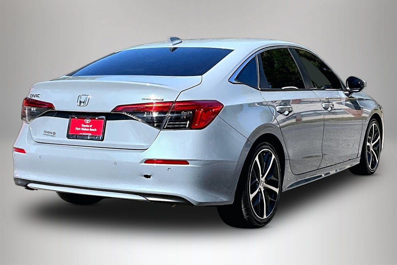 Used 2022 Honda Civic Touring image 5