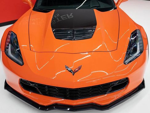 Used 2019 Chevrolet Corvette Z06 RWD image 6