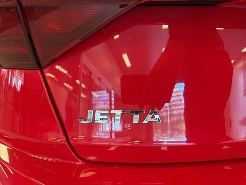 Used 2021 Volkswagen Jetta R-Line image 15