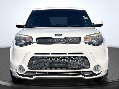 Used 2016 Kia Soul + w/ Soulful Package FWD image 3