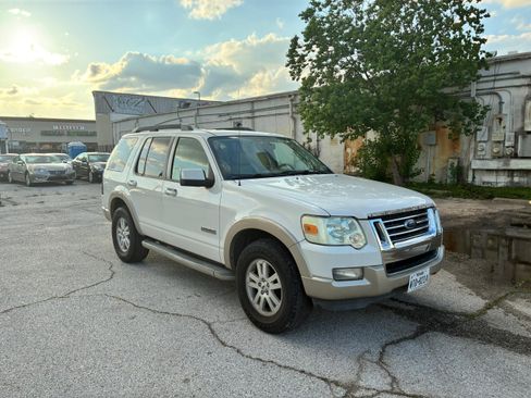 Used 2008 Ford Explorer Eddie Bauer RWD image 1