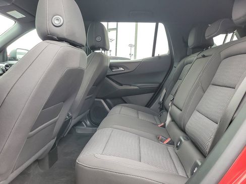 Certified 2025 Chevrolet Equinox LT w/ Safety and Technology Package image 8