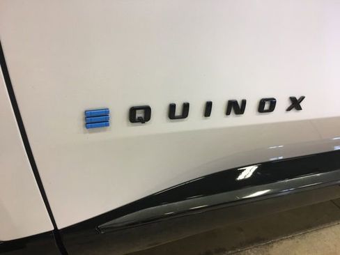 Used 2024 Chevrolet Equinox EV RS image 12