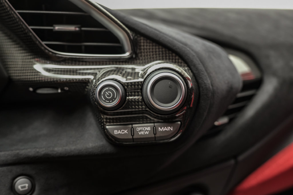 Used 2019 Ferrari 488 Pista Coupe RWD image 24