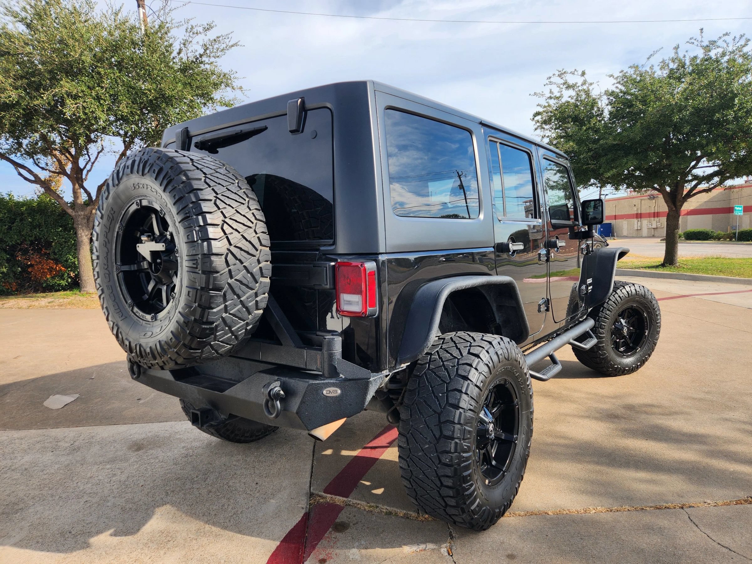 Used 2015 Jeep Wrangler Unlimited Sport AWD/4WD image 5
