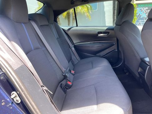 Used 2022 Toyota Corolla SE w/ SE Premium Package image 28