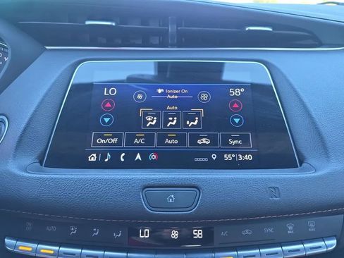 Used 2019 Cadillac XT4 Premium Luxury image 27