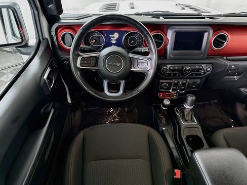 Used 2020 Jeep Gladiator Rubicon w/ LED Lighting Group AWD/4WD image 3