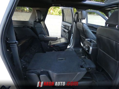 Used 2020 Ford Expedition Max XLT w/ Equipment Group 202A RWD image 47