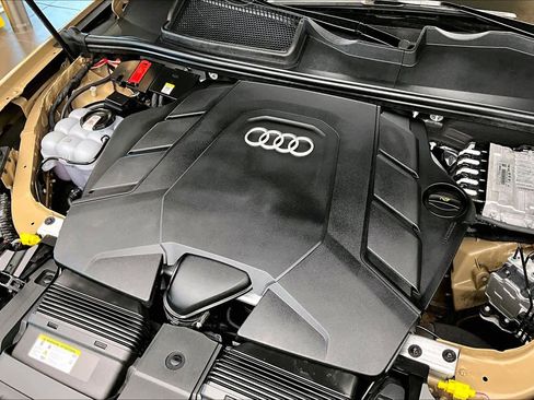 Used 2025 Audi Q7 3.0T Premium Plus w/ Premium Plus Package AWD/4WD image 29
