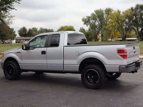 Used 2010 Ford F150 XLT image 8