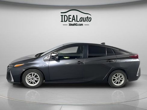 Used 2021 Toyota Prius Prime XLE w/ Carpet Mat Package (TMS) image 9
