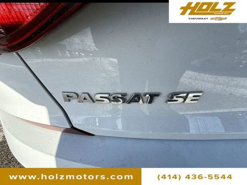 Used 2018 Volkswagen Passat 2.0T SE image 32