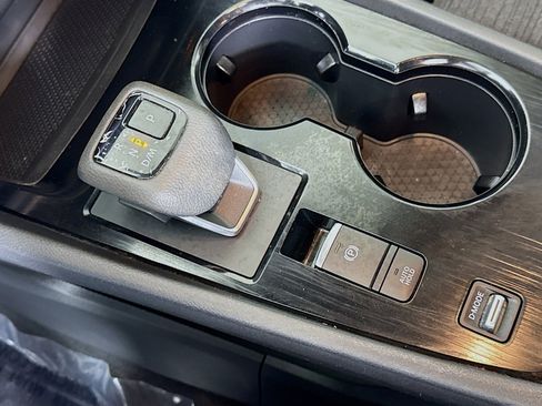 Used 2023 Nissan Rogue SV image 20