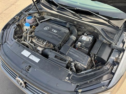 Used 2016 Volkswagen Passat 1.8T SE FWD image 23