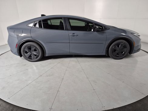 New 2026 Toyota Prius Plug-In Hybrid image 6