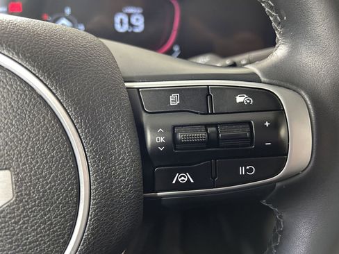 Certified 2024 Kia Sportage EX image 21