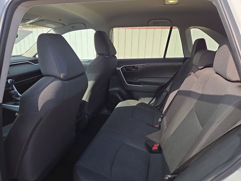 Used 2024 Toyota RAV4 LE image 9