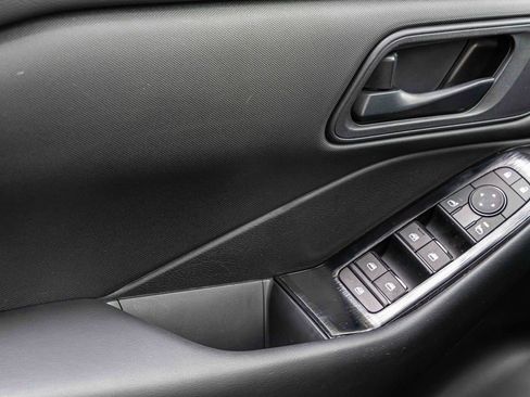 Certified 2024 Nissan Rogue S image 15