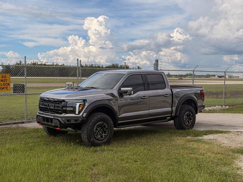 Certified 2025 Ford F150 Raptor w/ Equipment Group 803A Raptor R AWD/4WD image 8