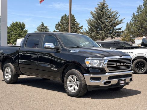 Used 2024 RAM 1500 Laramie w/ Off Road Group AWD/4WD image 1