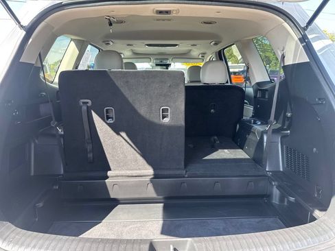 Used 2020 Kia Telluride S w/ S 8 Passenger Seating Package FWD image 15