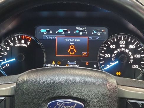 Used 2020 Ford F150 Platinum w/ Equipment Group 701A Luxury AWD/4WD image 21