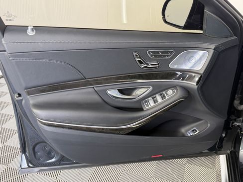 Used 2015 Mercedes-Benz S 63 AMG 4MATIC Sedan image 12