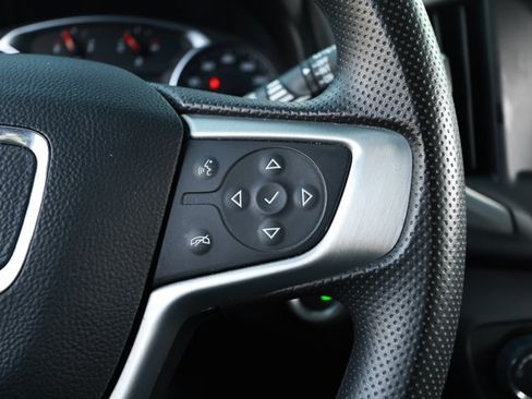 Used 2024 GMC Terrain SLE FWD image 14