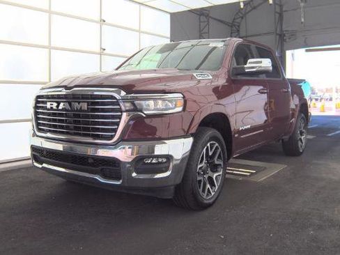 Used 2025 RAM 1500 Laramie AWD/4WD image 5