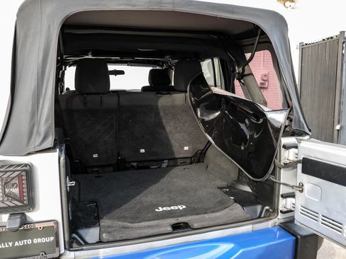 Used 2011 Jeep Wrangler Unlimited Sport image 47