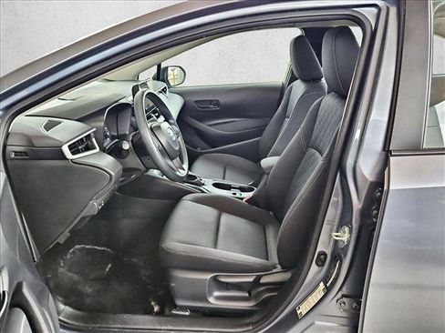 Used 2025 Toyota Corolla LE FWD image 15