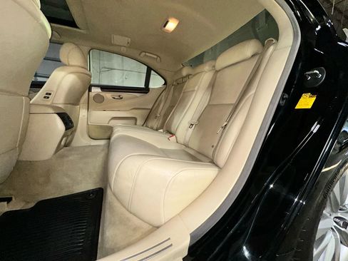 Used 2014 Lexus LS 460 AWD w/ Comfort Package image 30