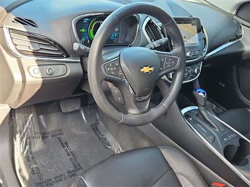 Used 2017 Chevrolet Volt Premier w/ Driver Confidence II Package image 10